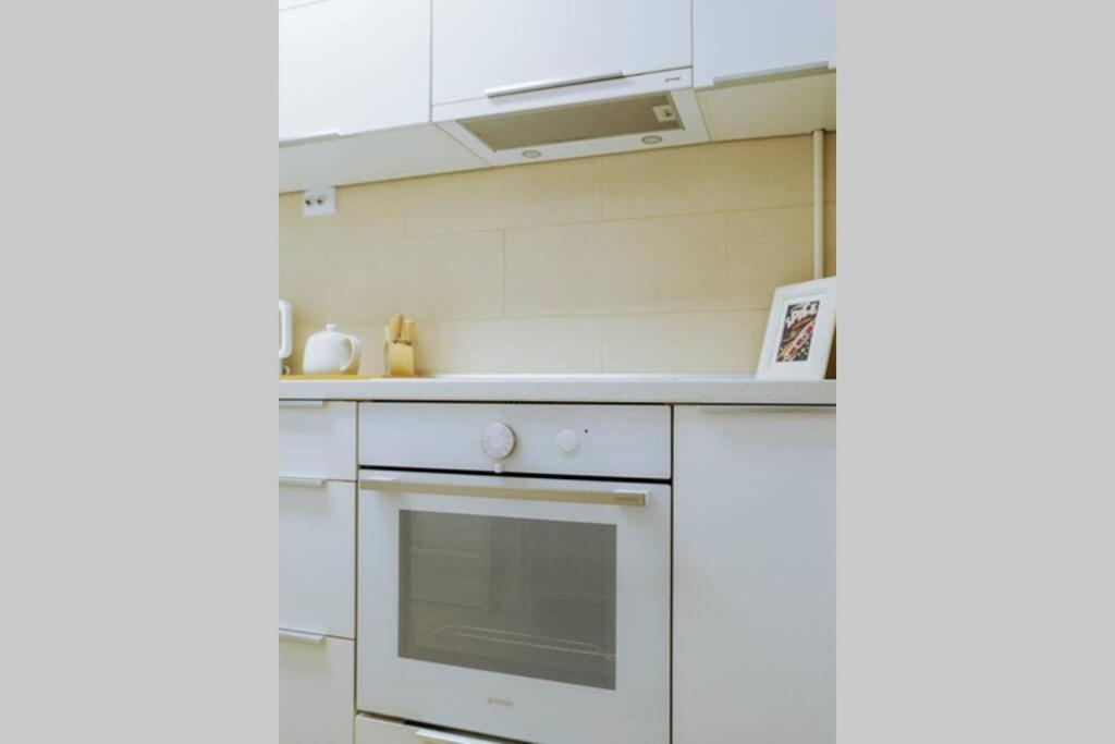 Elegant Vibes Apartment Next To Obor Market Bucharest Luaran gambar