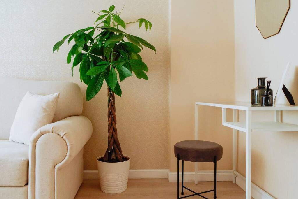 Elegant Vibes Apartment Next To Obor Market Bucharest Luaran gambar